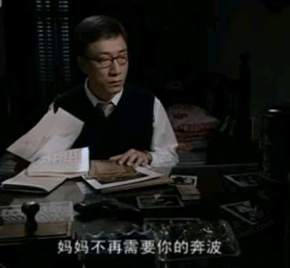这两台短波收音机，看着很高科技，比普通手机都贵