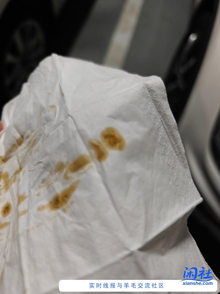 帮忙看下这机油颜色，正常吗？是不是该换机油了