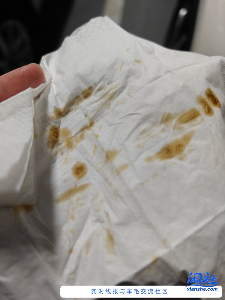 帮忙看下这机油颜色，正常吗？是不是该换机油了