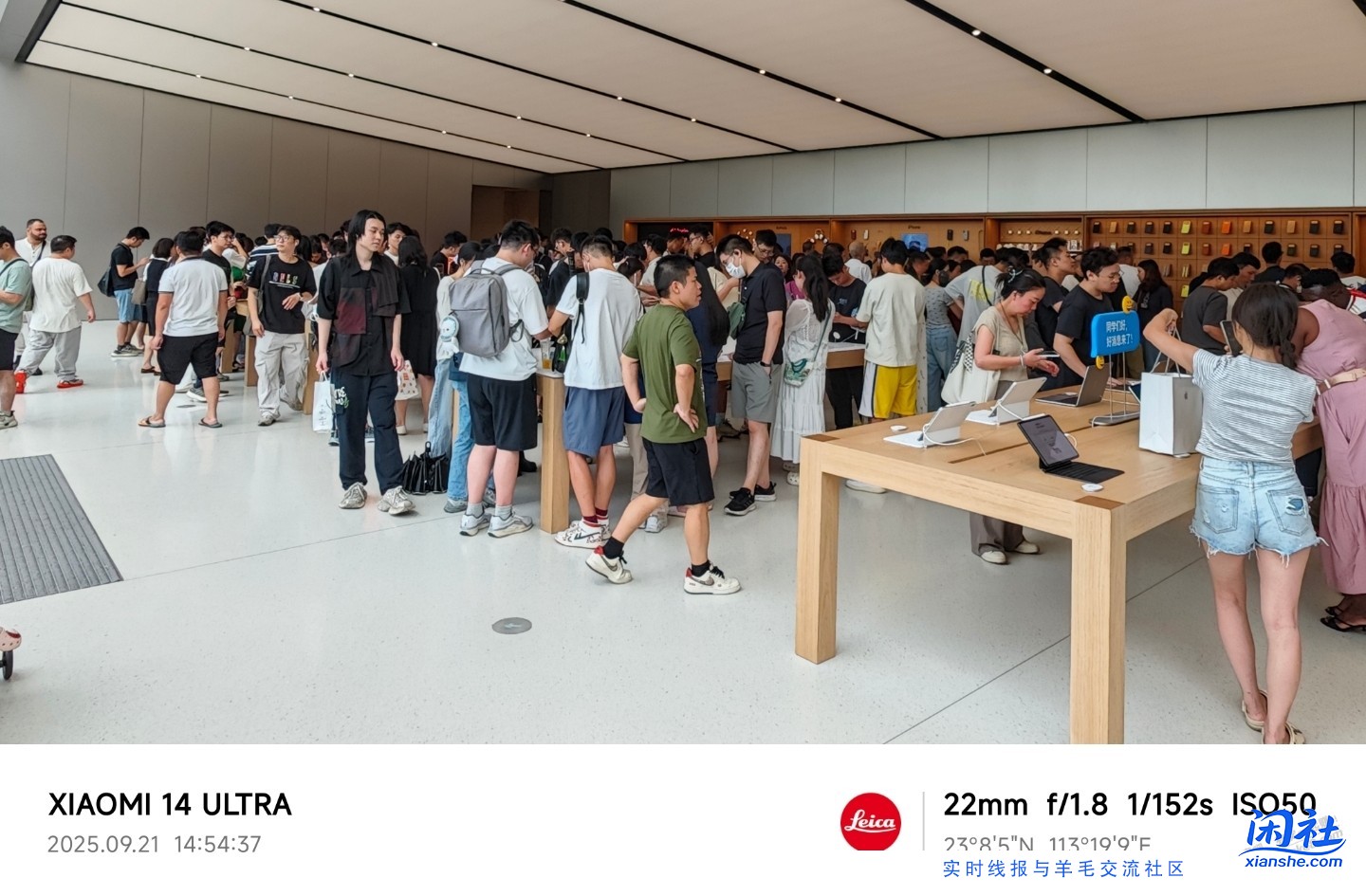 小米线下门店的人流量不亚于苹果