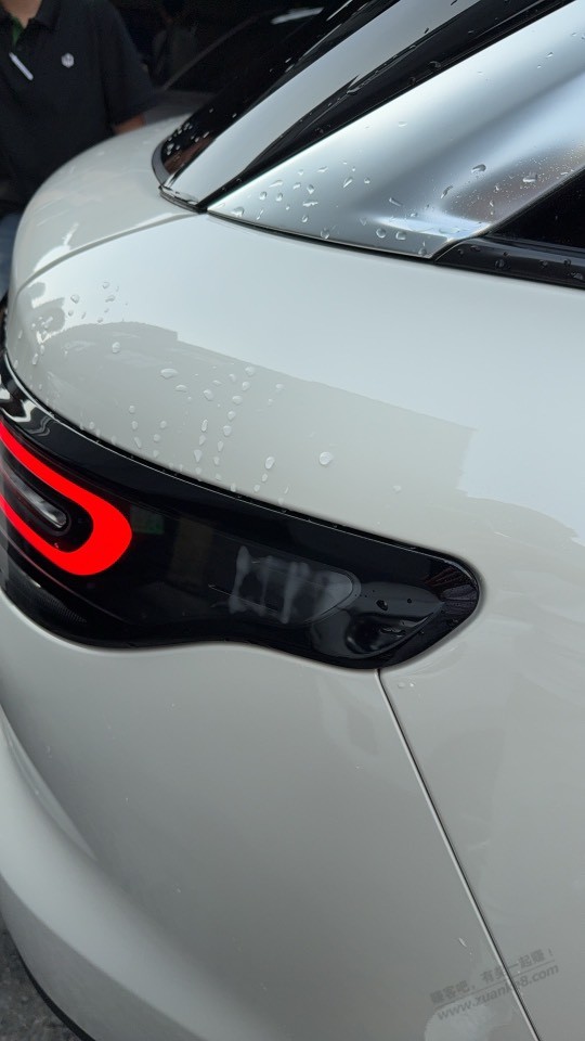 今天给汽车贴膜又花了1300