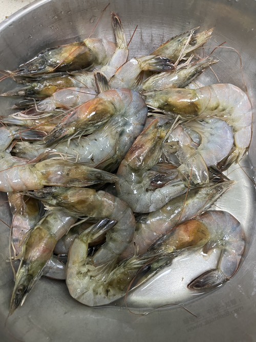 沃尔玛买的虾好像发霉一样