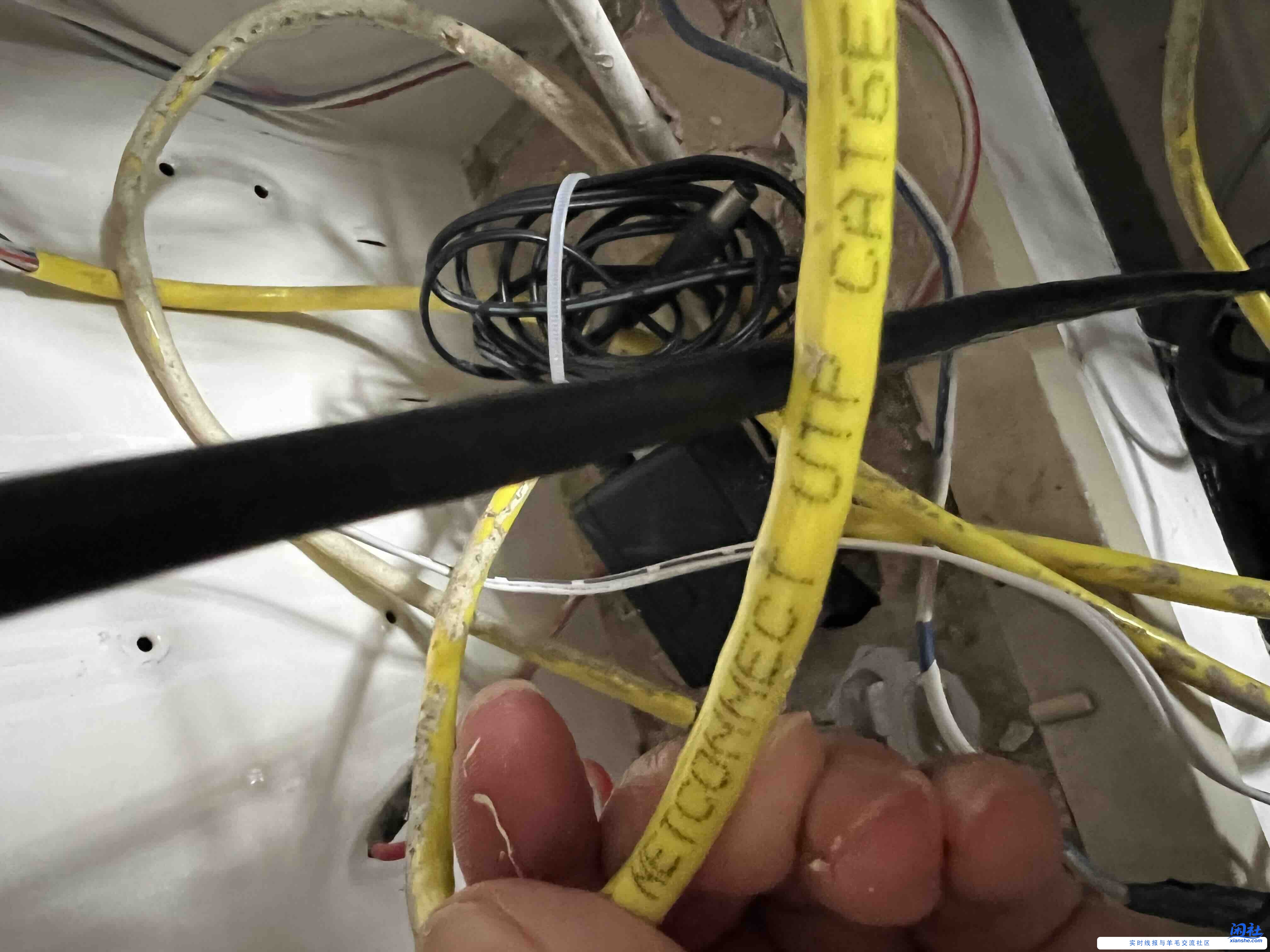 装修的时候埋的垃圾假6类线能有办法实现千光不，现在只百兆头，