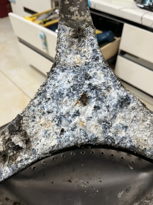 滚动洗衣机有必要拆开清洗吗