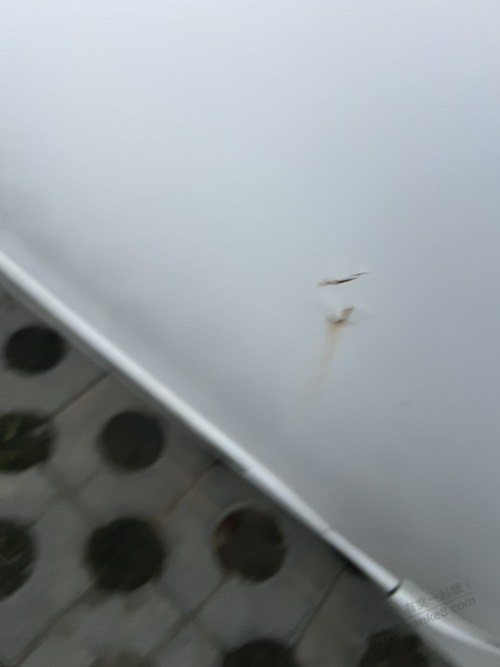 车子这样必须要重新做漆了吗